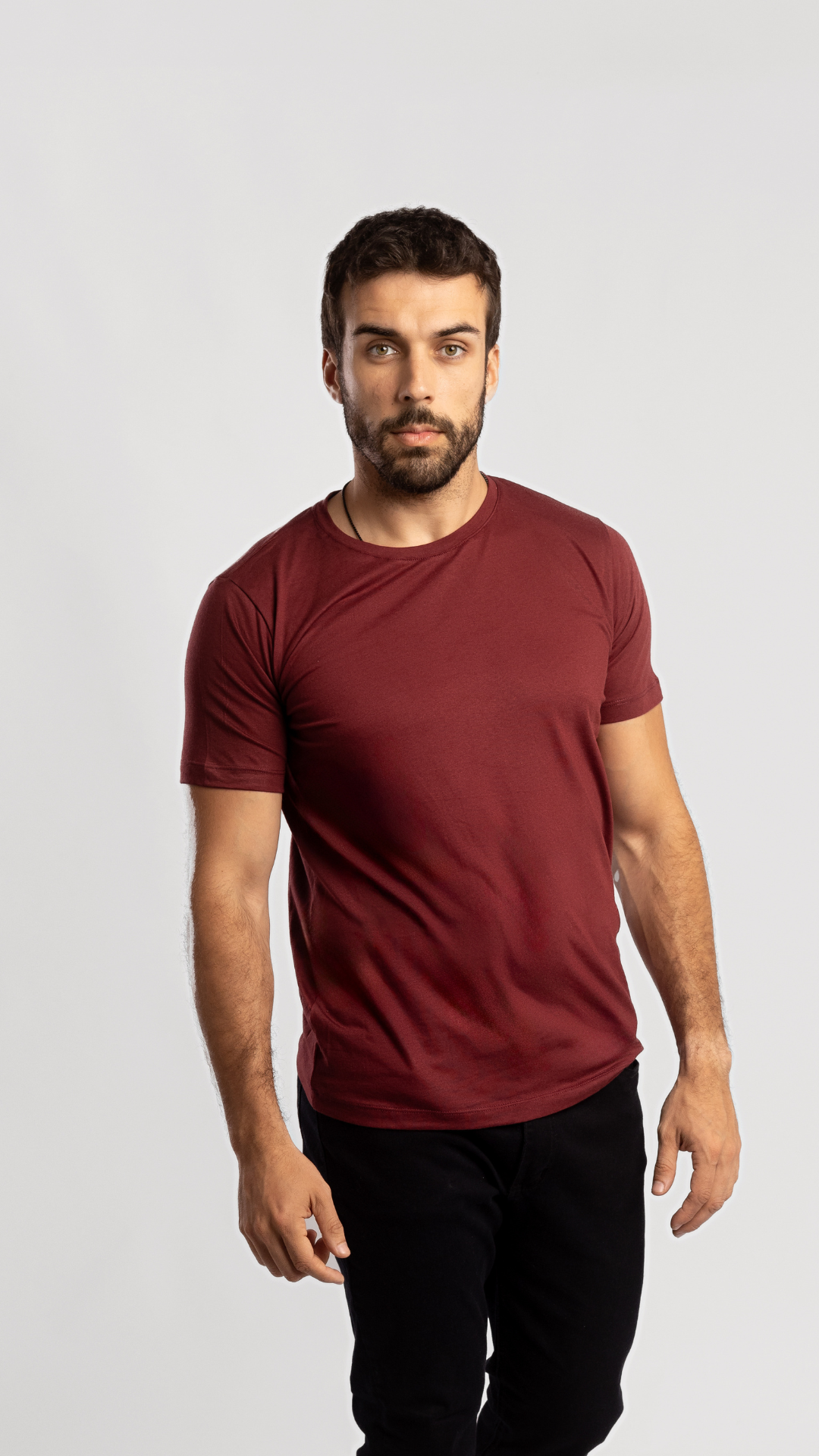 REMERA BASICA BORDO