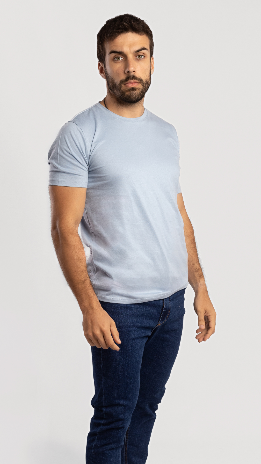 REMERA BASICA CELESTE