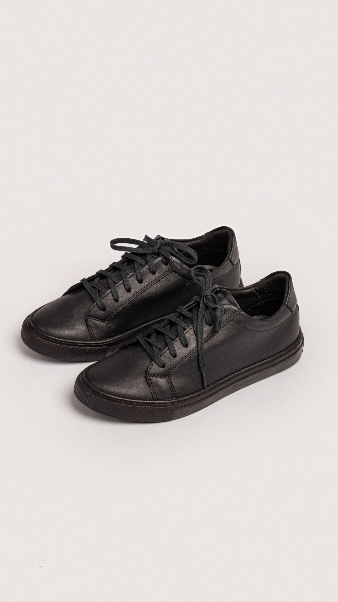 SNEAKER CLASICO NEGRO