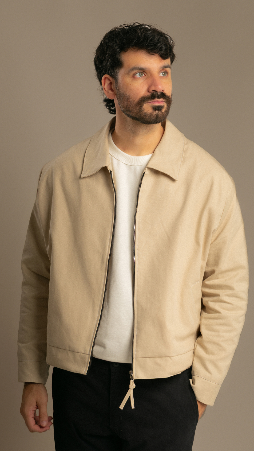 CAZADORA CON CIERRE BEIGE WINTER SELECTS