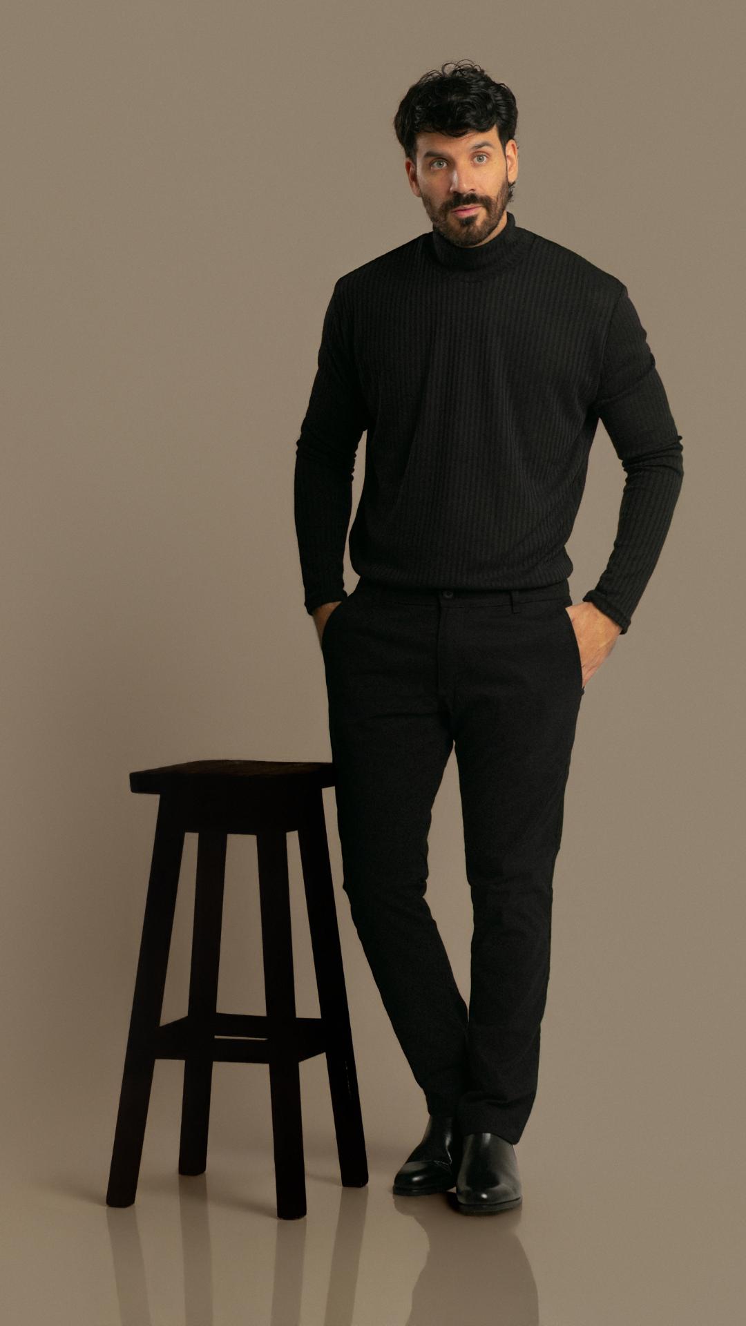 POLERA EFECTO LINEAS NEGRO