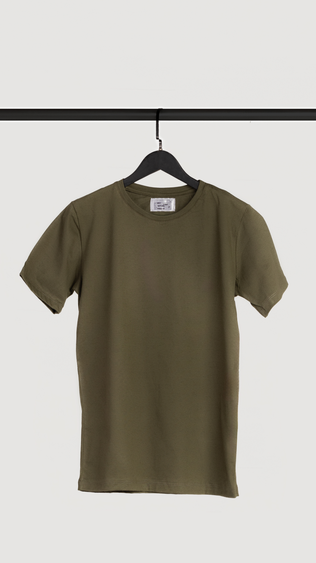 REMERA BASICA VERDE MILITAR