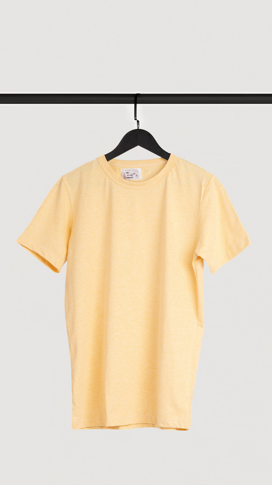 REMERA BASICA AMARILLO SAND COLOR